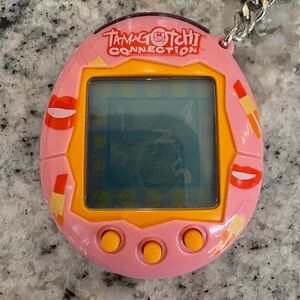 Tamagotchi Connection v2 - Pink Lipstick